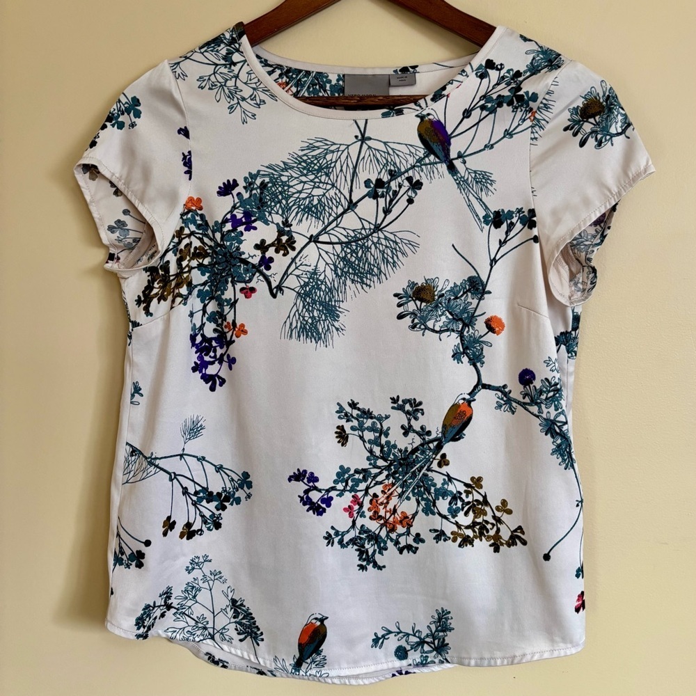 Vero Moda| White Satin Floral & Bird Print Short Sleeve Blouse Sz XS
